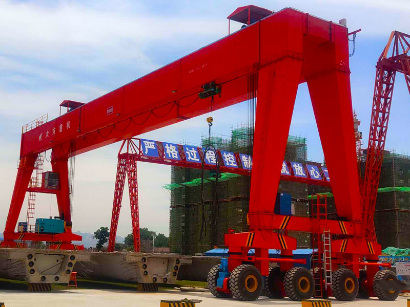 Rubber tyred crane