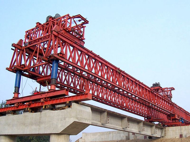 Shandong Road and Bridge -- JQJ200t bridge erecting machine
