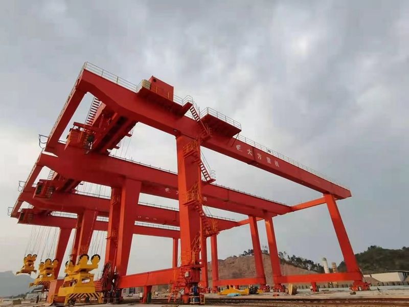China Railway Electrification Bureau Group - GJM40.5t container gantry crane